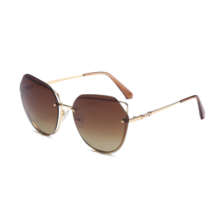 عینک آفتابی زنانه لومیر S123 C02