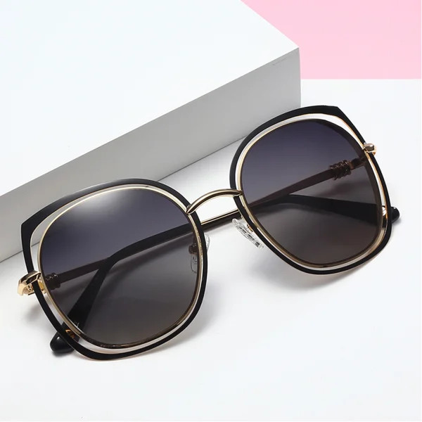 عینک آفتابی زنانه لومیر LU S119 C1