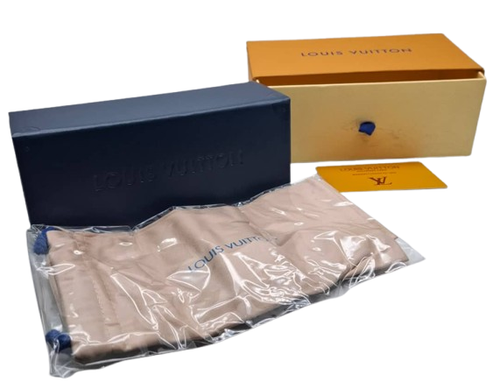 جعبه عینک لویی ویتن Louis Vuitton با طراحی لوکس و بدنه مقاوم مناسب نگهداری انواع عینک طبی و آفتابی